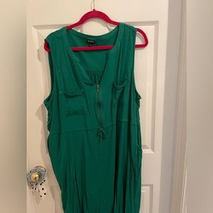 NWOT green sleeveless dress. Torrid  size 3